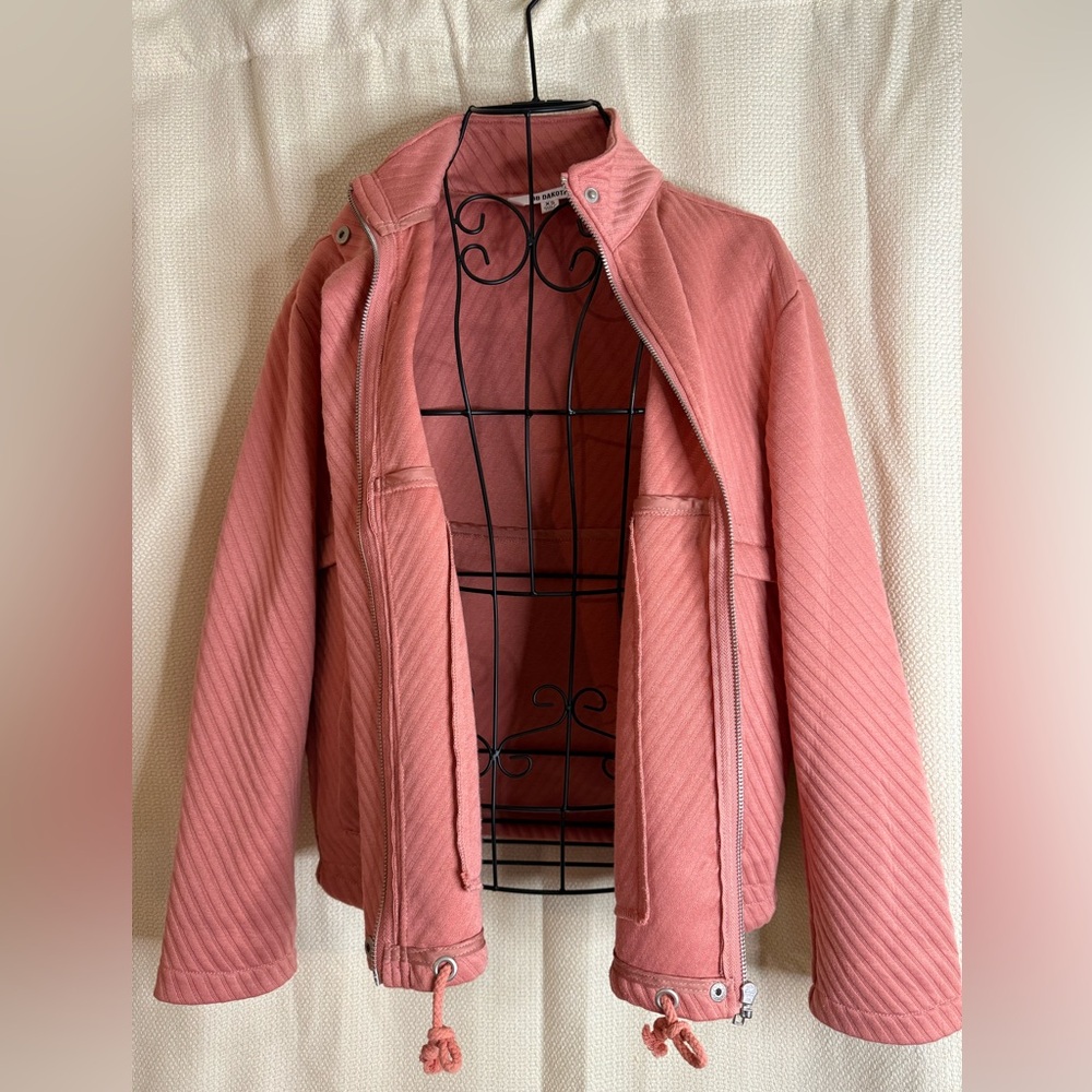 BB Dakota light weight coral jacket